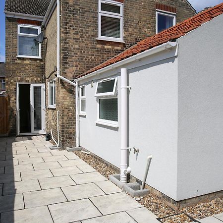 Fully Refurbished Property-March 22-Next To Beach Lowestoft Εξωτερικό φωτογραφία